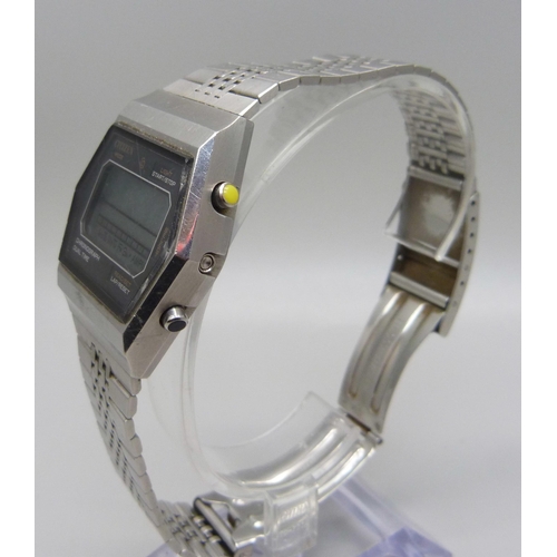 1050 - A Citizen 59-1017 dual time chronograph vintage LCD digital wristwatch, circa 1979