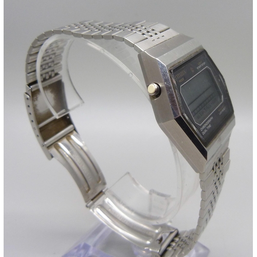 1050 - A Citizen 59-1017 dual time chronograph vintage LCD digital wristwatch, circa 1979