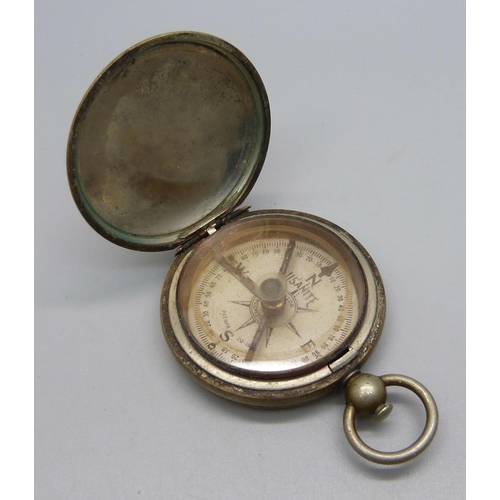 1078 - A WWI American compass, the case engraved ENG. DEPT. U.S.A 1918