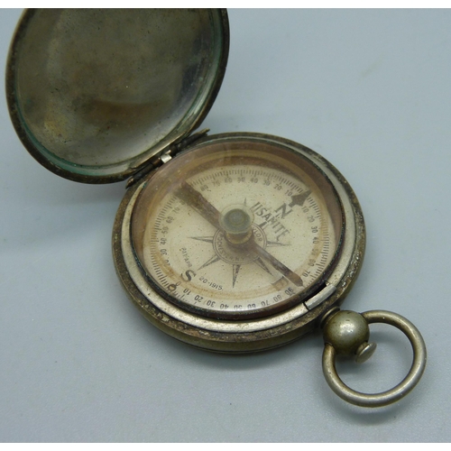 1078 - A WWI American compass, the case engraved ENG. DEPT. U.S.A 1918