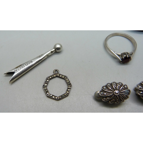 1119 - A collection of silver and white metal jewellery including a pair of silver clip on earrings, silver... 