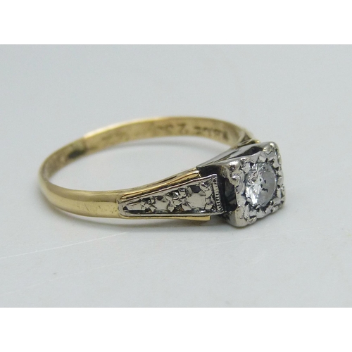 1136 - An 18ct gold, platinum and diamond solitaire ring, 2.5g, L