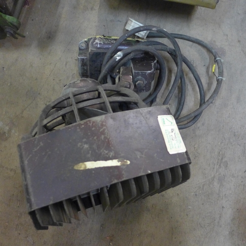 274 - A vintage GEC heater