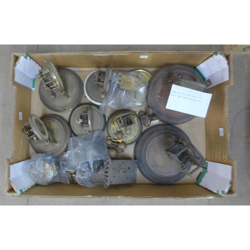 369 - Assorted 400 day torsion clocks/parts