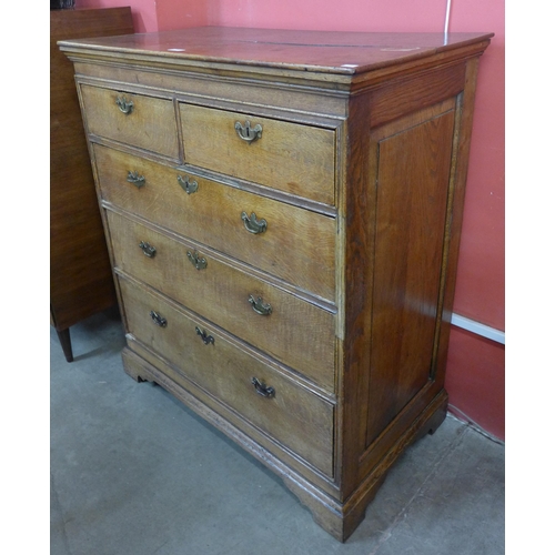 94 - A George I oak chest of drawers