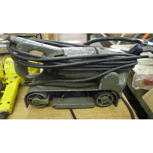 2038 - A Bridges 240v sander and a vintage Black & Decker breaker drill and grinder * Failed electrical tes... 