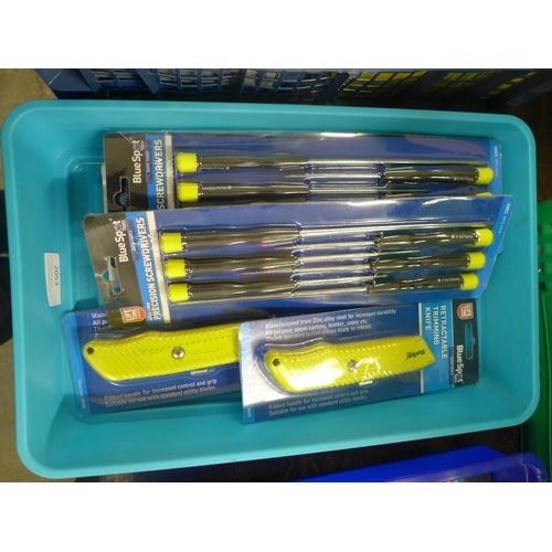 2053 - Two retractable trimming knives and four packs of precision screwdrivers