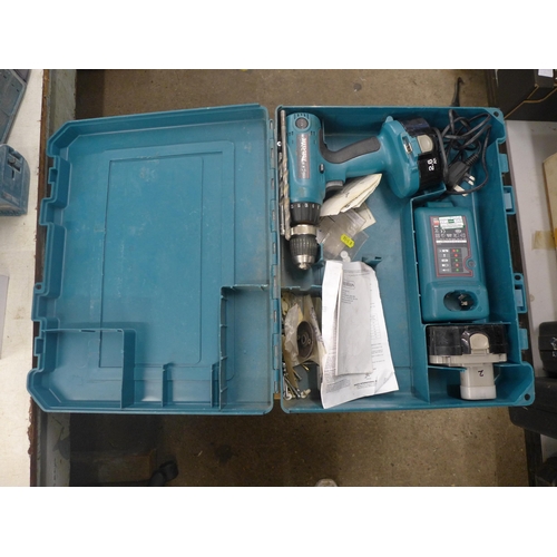 2067 - A Bosch GST 60PB 520w jigsaw