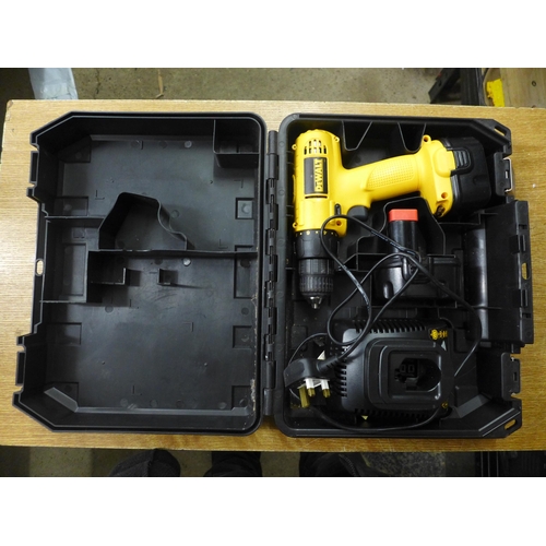 2120 - A quantity of Dewalt power tools including DW907 12v cordless combi drill with battery and charger, ... 