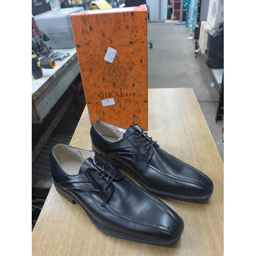 2148 - A pair of girldi black leather gents shoes (size 13)