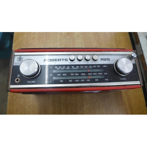 2151 - A Roberts radio (model:- R25)