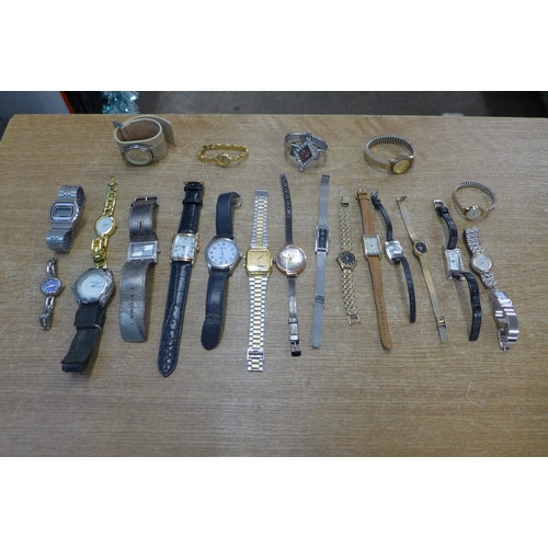 2162 - 22 Wristwatches