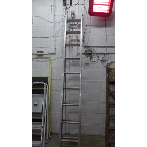 2244 - An Abru Stairmaster DIY 2.5m extension ladder (4.49m approximate extended height)