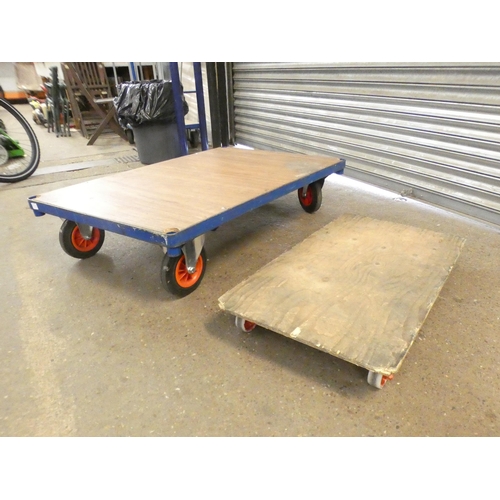 2256 - 2 flat bed trolleys one large one small