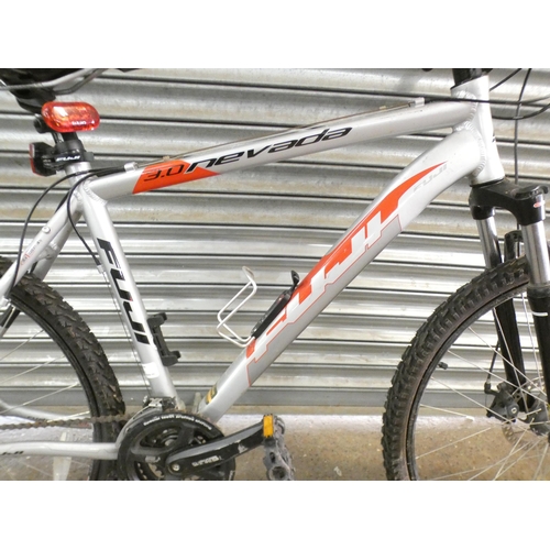 2269 - A Fuji Nevada 3.0 custom alloy front suspension double disc men's mountain bike