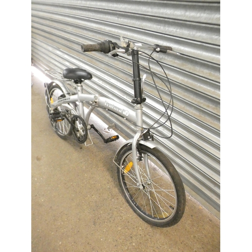 2273 - A Ventura X Stowaway folding bike