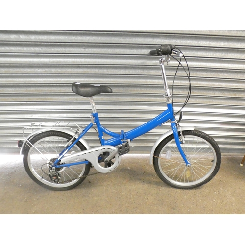 2276 - A vintage Raleigh folding bike