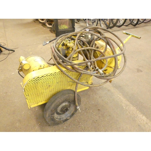 2279 - A heavy duty trolley compressor with hose and inflator