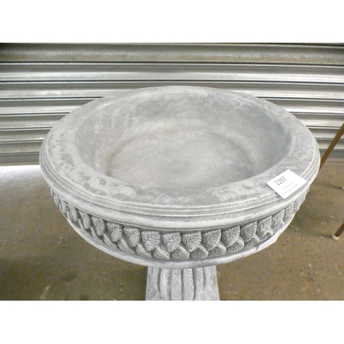 2297 - A large stone effect bird bath