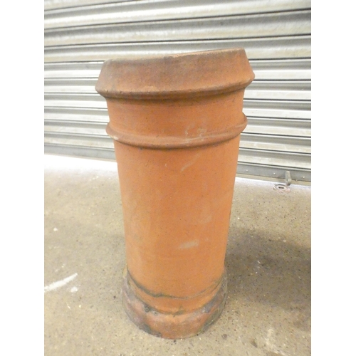 2317 - 3 Assorted terracotta chimney pots