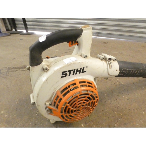 2320 - A Stihl BG85 petrol blower - W