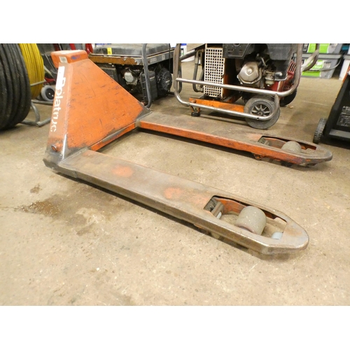 2338 - BT Rolatruc pallet truck