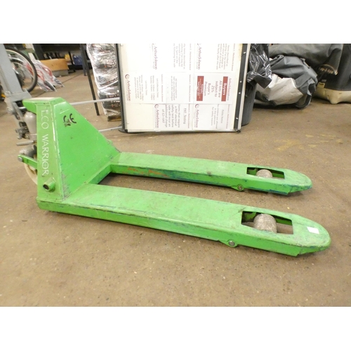 2339 - An Eco Warrior green pallet truck