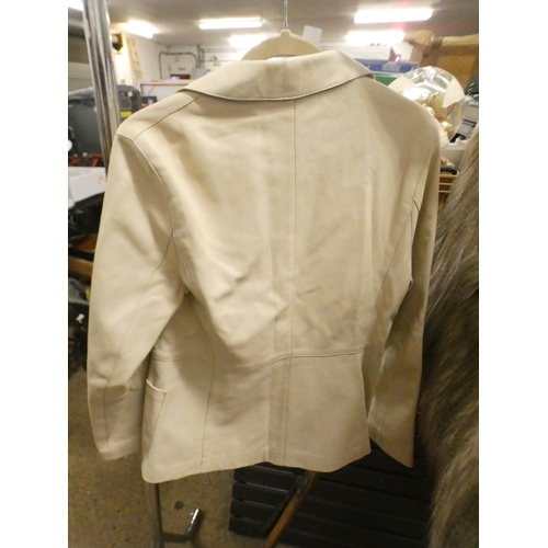 2362 - A M & S cream leather jacket - size 12