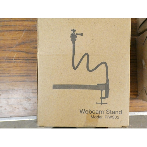 2373 - 3 Flexible webcam stands and 3 scissor tripod types