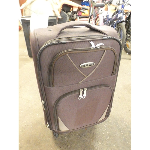 2396 - Five assorted suitcases