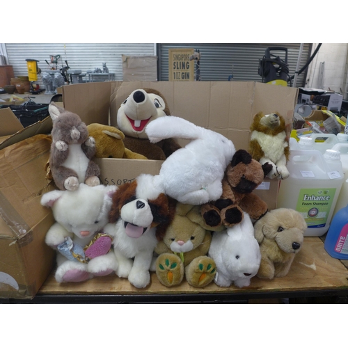 2490 - 12 Assorted stuffed children's toys - unused