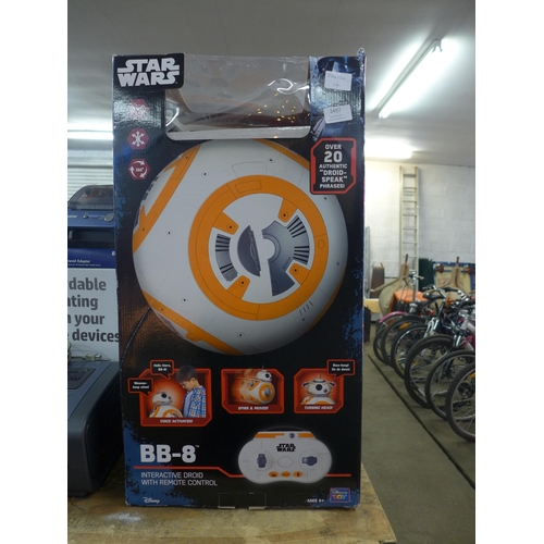 2497 - A Star Wars Interactive BB-8 droid - with remote