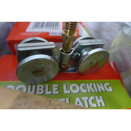 2409 - A bag of door knobs and locks