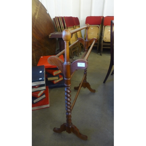 202 - A Victorian style beech barleytwist towel rail