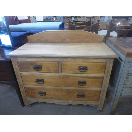 207 - An Edward VII beech chest of drawers