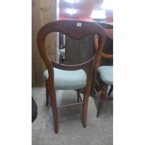 224 - A set of four Victorian mahogany balloon back chairs