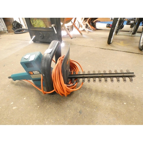 2239 - A Black and Decker (gs300) 12