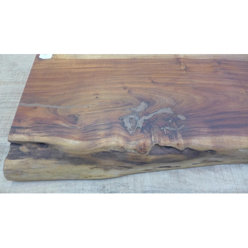 1447 - A large hardwood chopping board