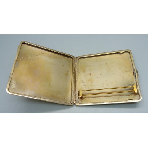 1000 - A 9ct gold cigarette case with engine turned design, internal inscription dated 1953, 80g, 8.2cm x 8... 