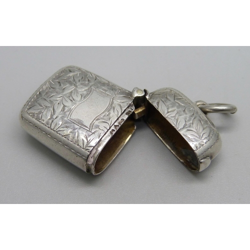 1035 - A silver and mother of pearl fruit knife, and a small silver vesta case, 14g