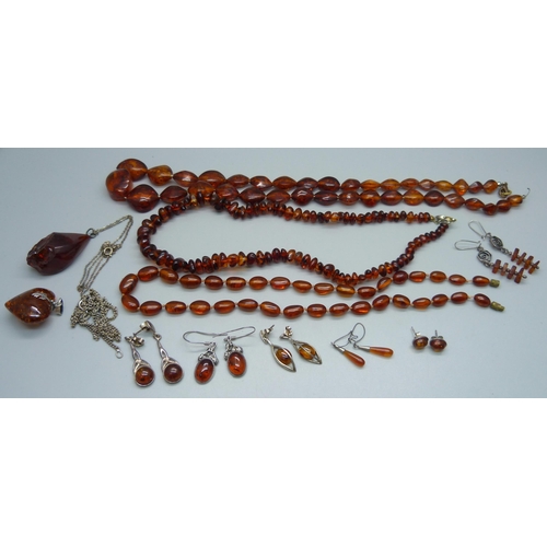 1076 - Amber and amber style jewellery including three bead necklaces, one clasp a/f, 68g, two pendants, si... 