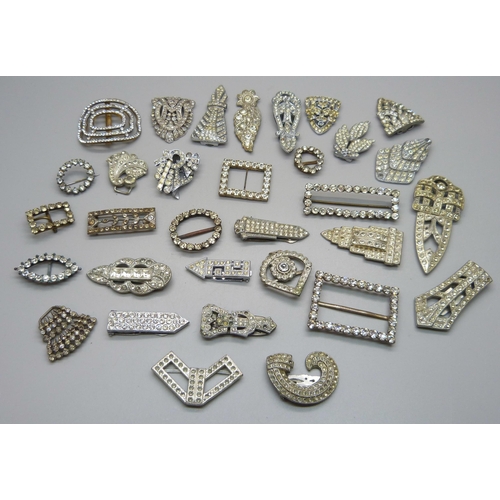 1077 - A collection of paste set clips and buckles etc.