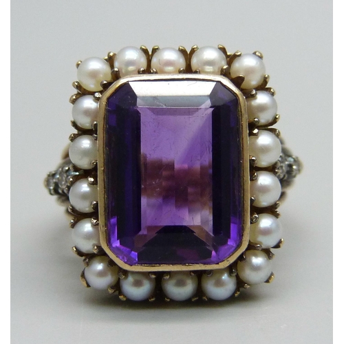 1122 - An antique French amethyst, pearl and diamond ring, control marks to outer shank, tests at 18ct gold... 