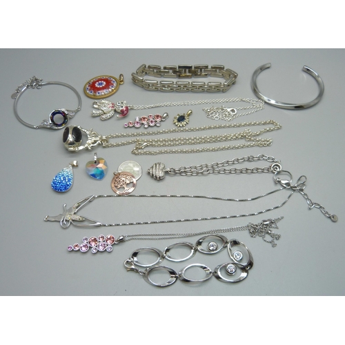 1144 - Costume jewellery including Swarovski