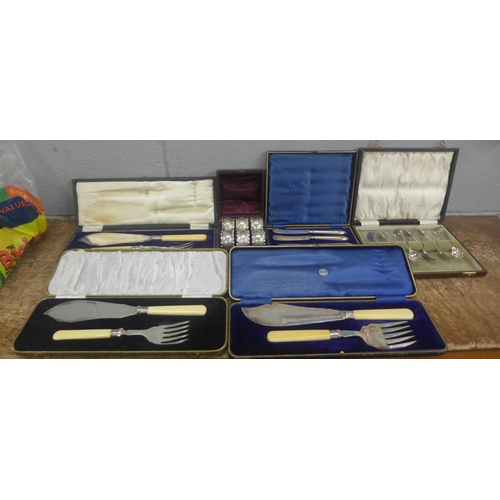 1160 - Six cased cutlery sets **PLEASE NOTE THIS LOT IS NOT ELIGIBLE FOR POSTING AND PACKING**