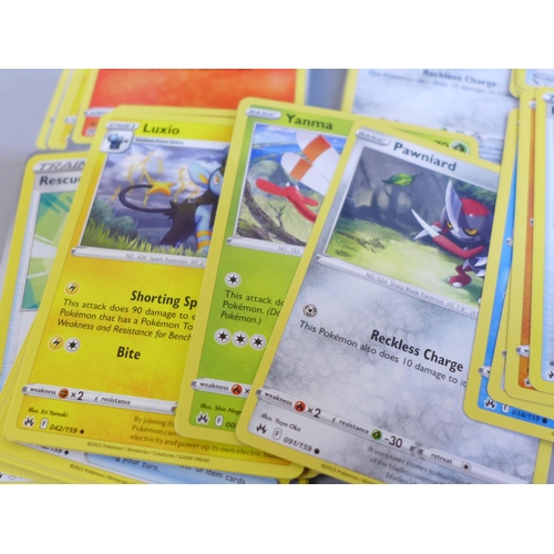 633 - 500 Pokemon cards with over 50 'shiny'