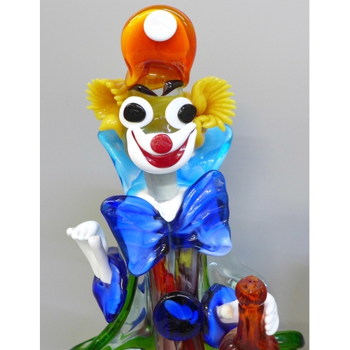 680 - A large Murano clown, 40cm, and a cast metal clown doorstop **PLEASE NOTE THIS LOT IS NOT ELIGIBLE F... 