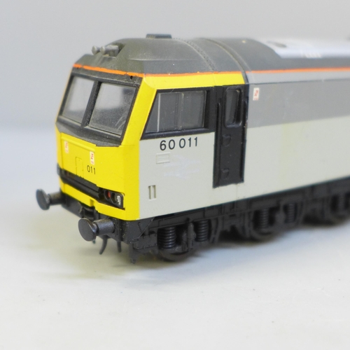 687 - Three Lima OO gauge model diesel locomotives