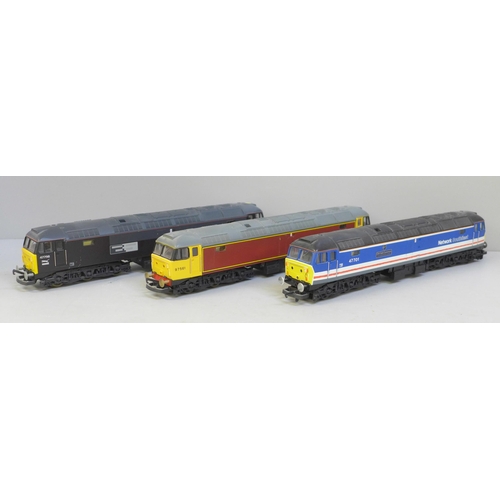 712 - Three Lima OO gauge model diesel locomotives