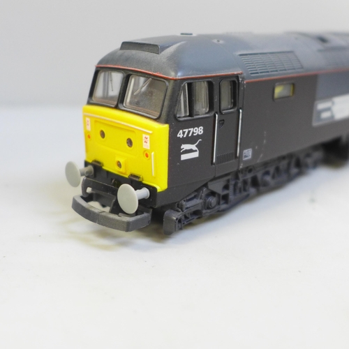 712 - Three Lima OO gauge model diesel locomotives